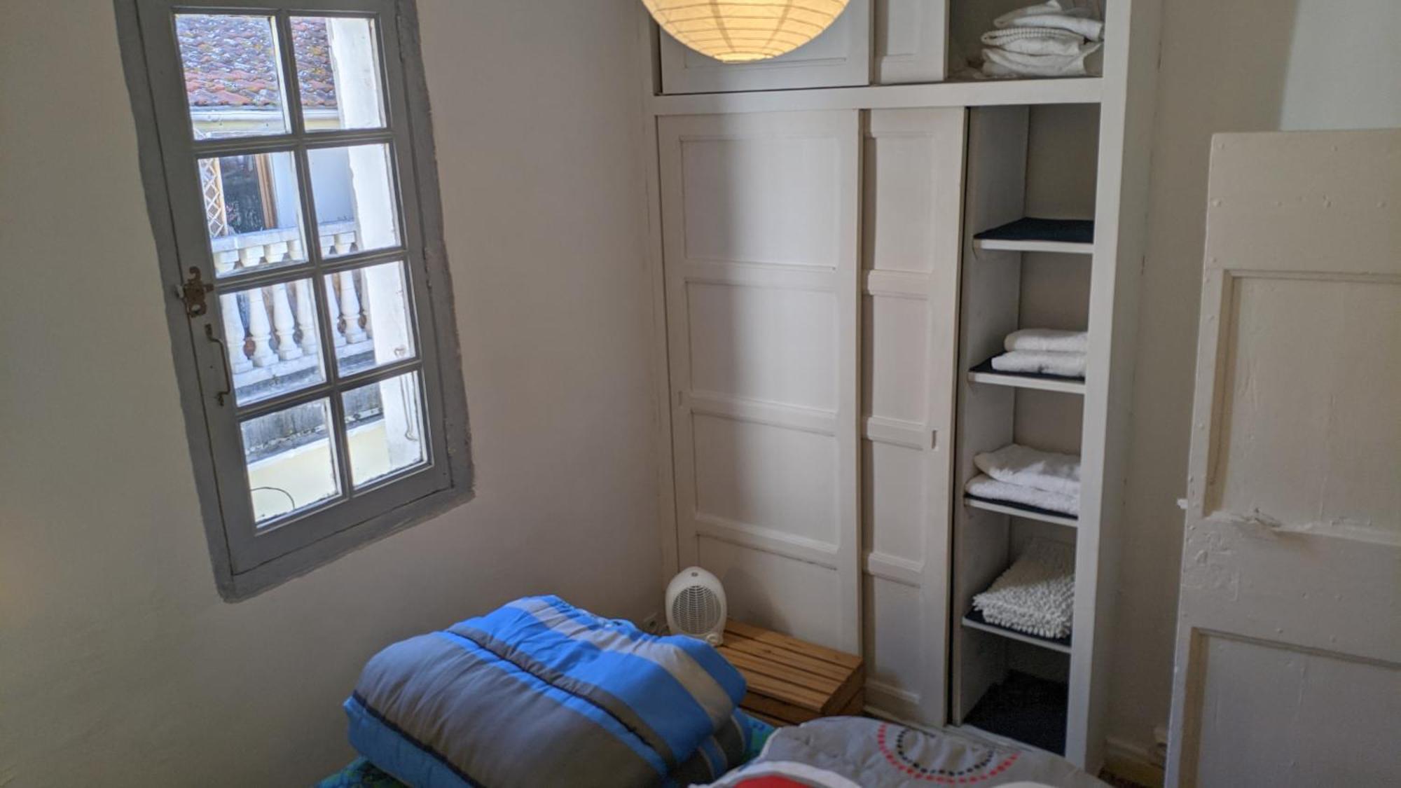 Tiny House 3 Personnes Soeursgrises Centre Historique Coeur De L'herault Capitale D'occitanie Holiday home *